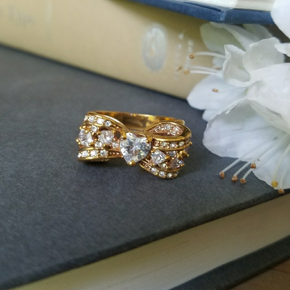 Bow and Heart Gold Ring